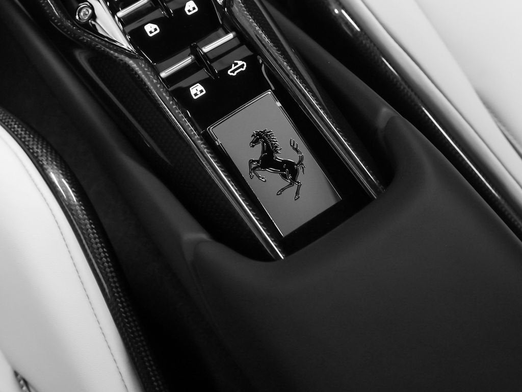 2025 Ferrari 296 GTS Base