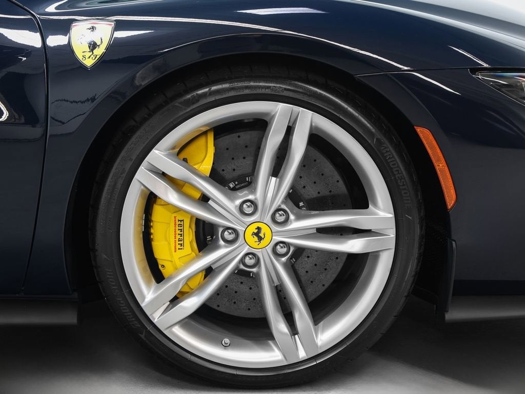 2025 Ferrari 296 GTS Base