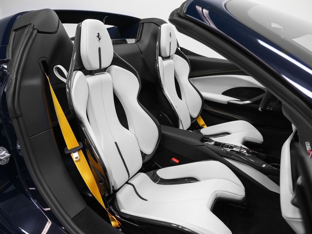 2025 Ferrari 296 GTS Base