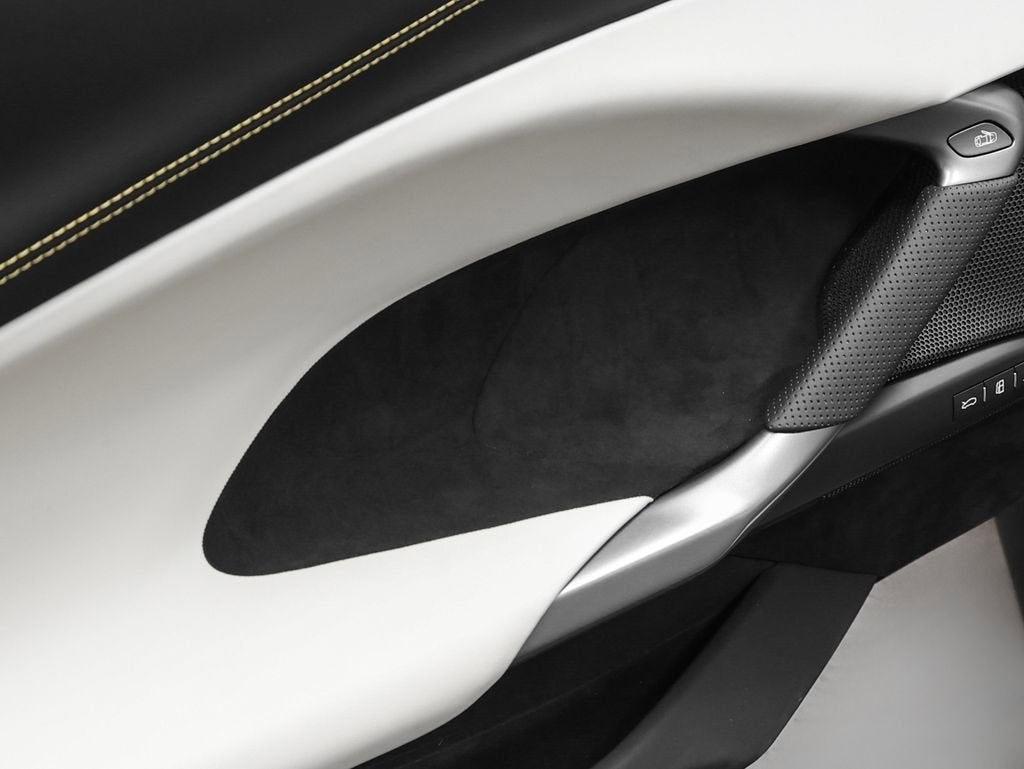 2025 Ferrari 296 GTS Base