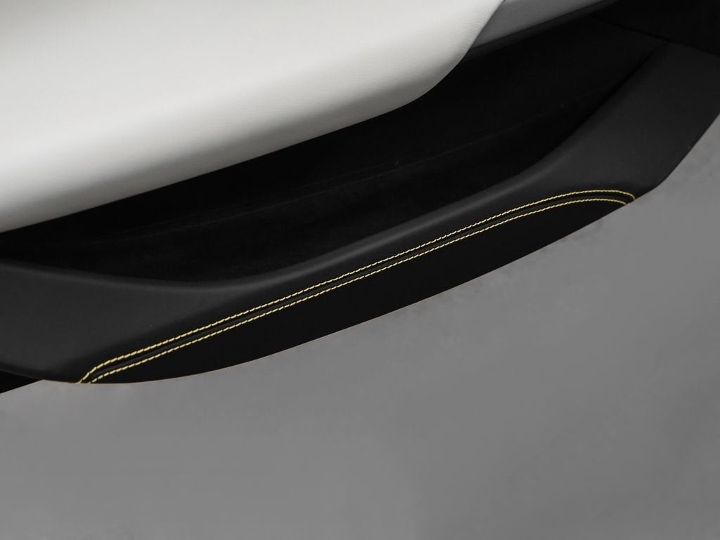 2025 Ferrari 296 GTS Base