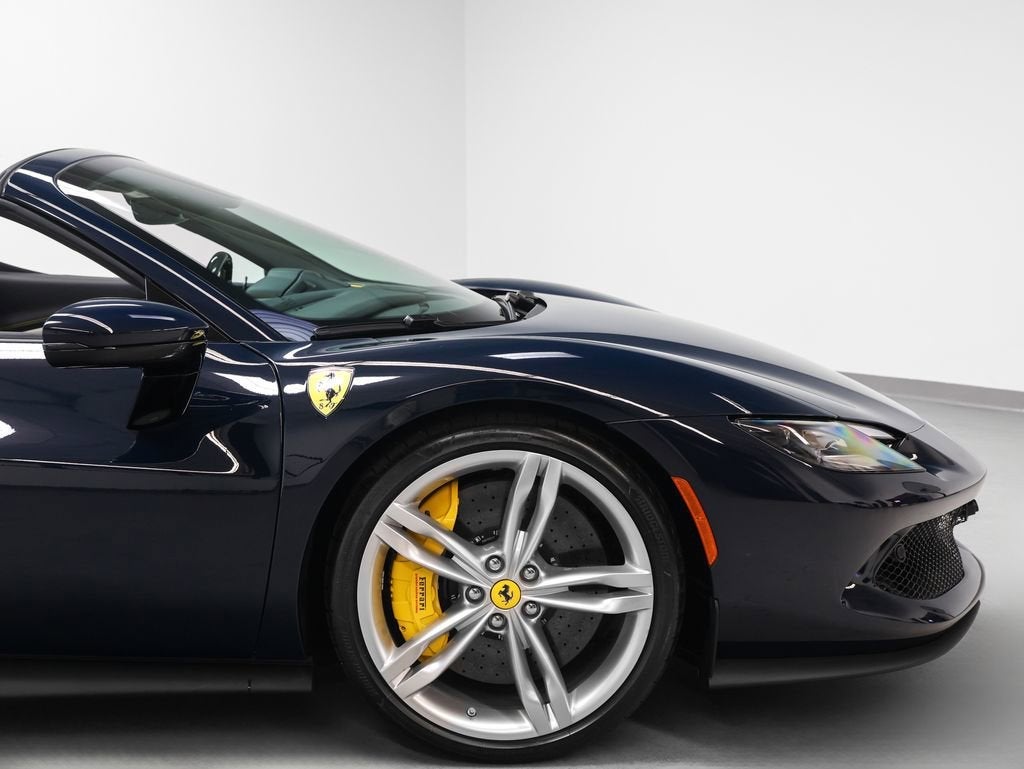 2025 Ferrari 296 GTS Base