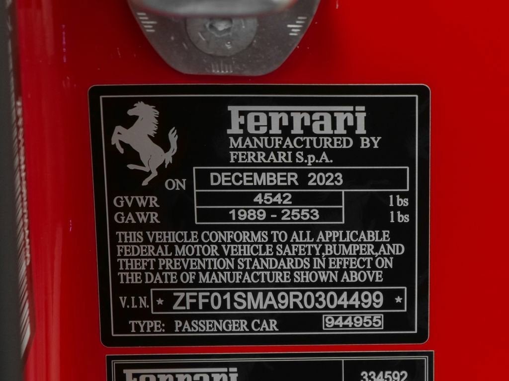 2024 Ferrari 296 GTS Base