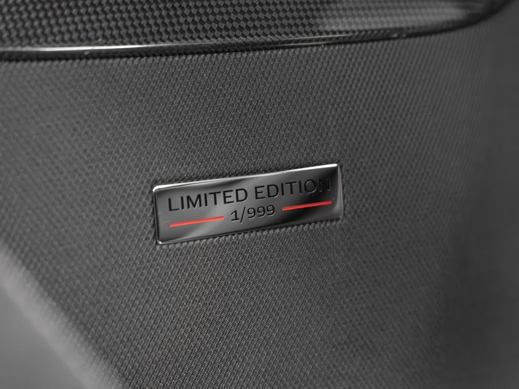 2022 Ferrari 812 Competizione Base