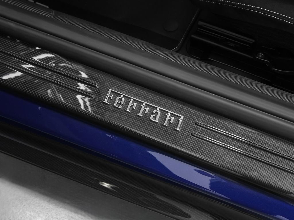 2022 Ferrari 812 Competizione Base