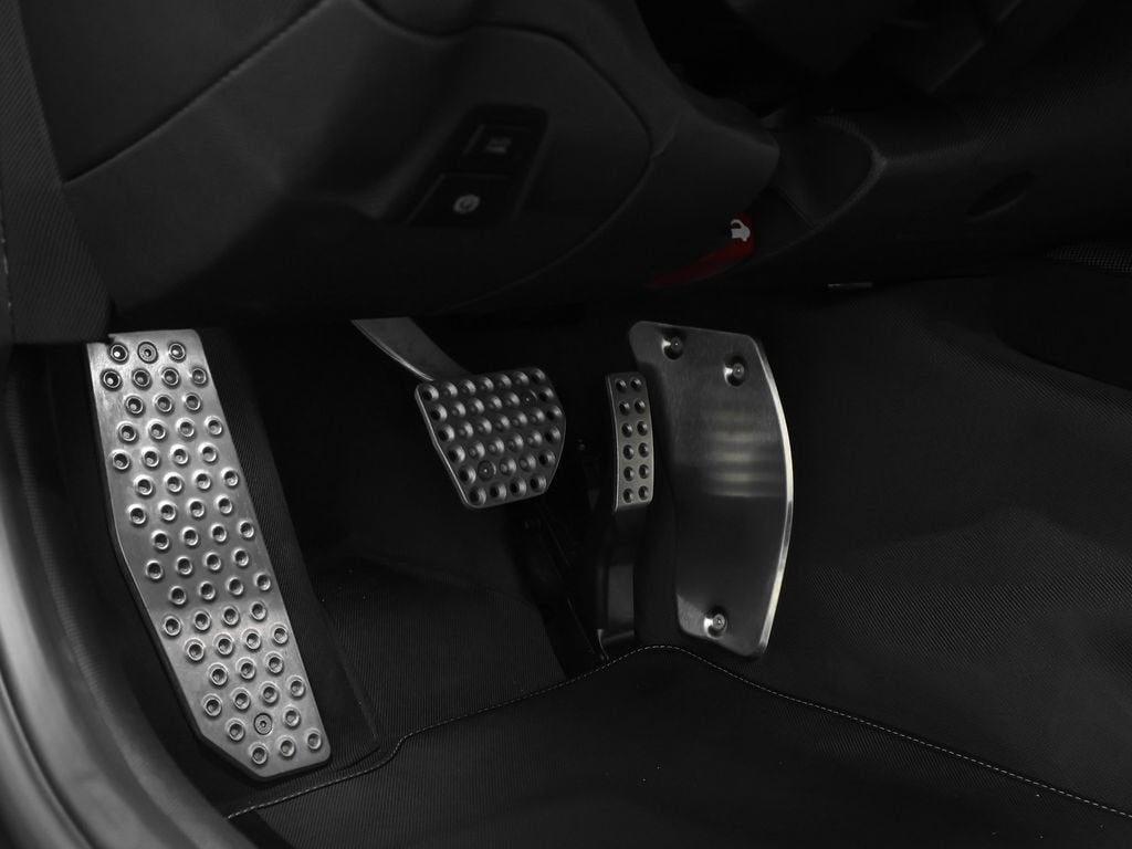 2022 Ferrari 812 Competizione Base