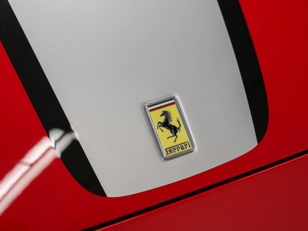 2023 Ferrari 812 Competizione Base