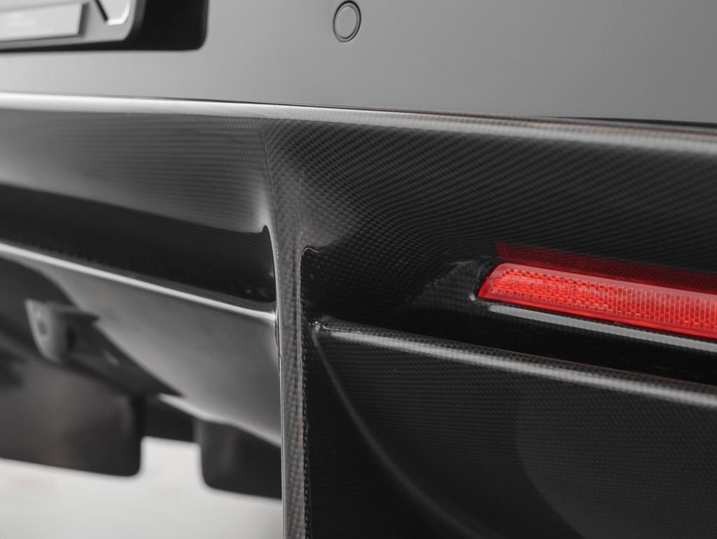 2024 Ferrari 812 Competizione Base