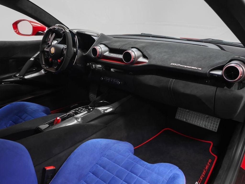 2024 Ferrari 812 Competizione Base