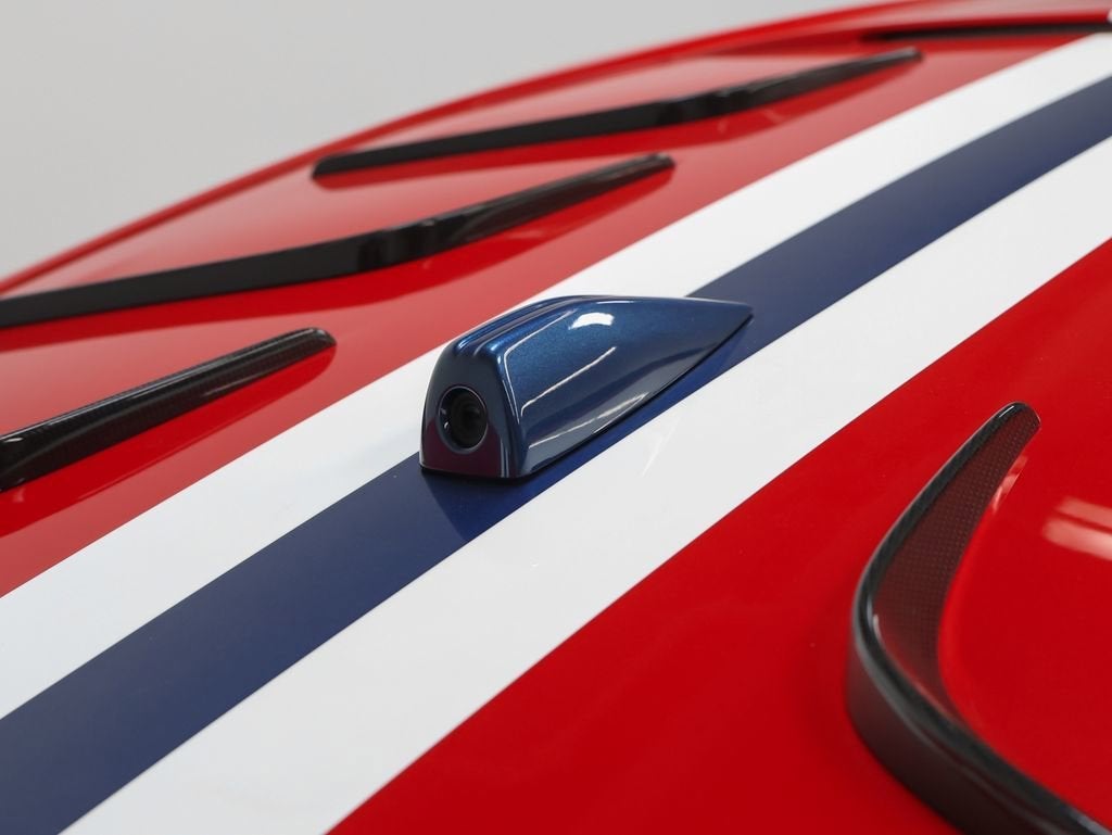 2024 Ferrari 812 Competizione Base