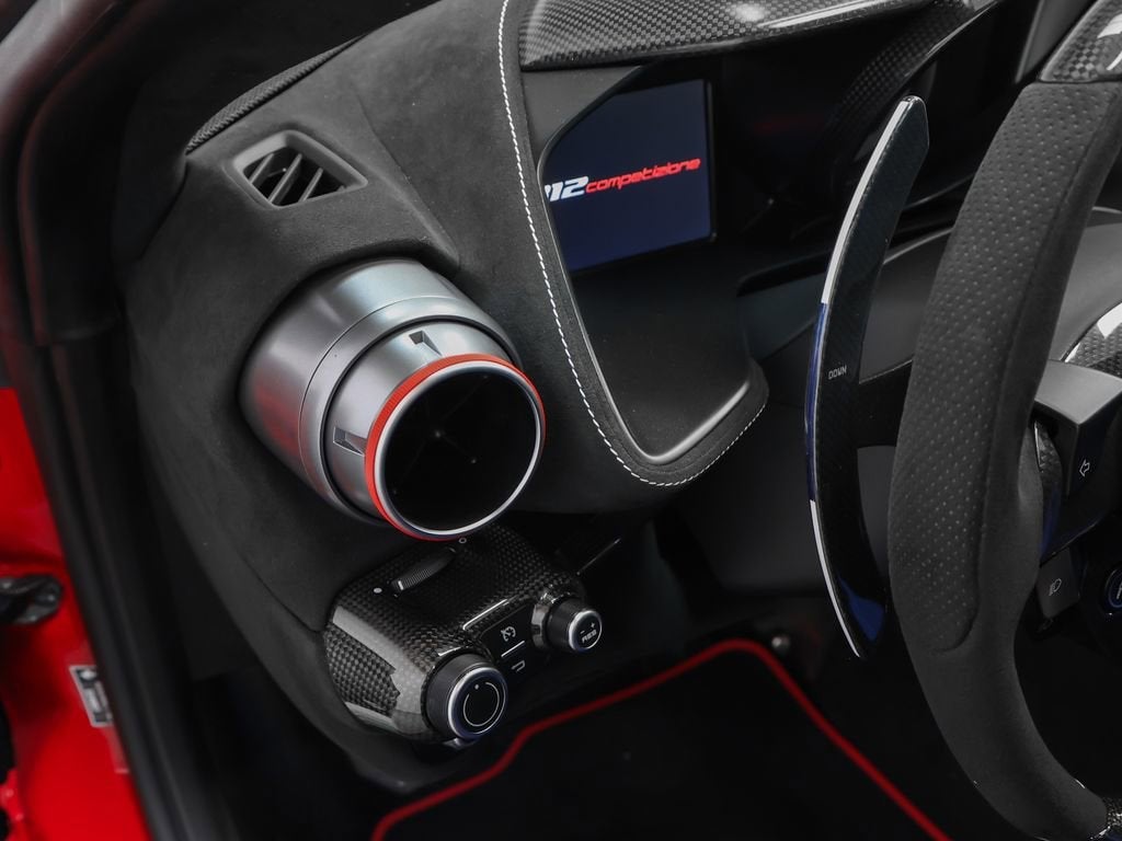 2024 Ferrari 812 Competizione Base