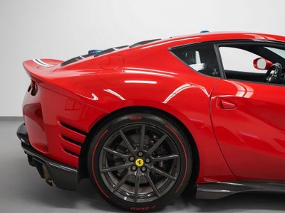 2024 Ferrari 812 Competizione Base