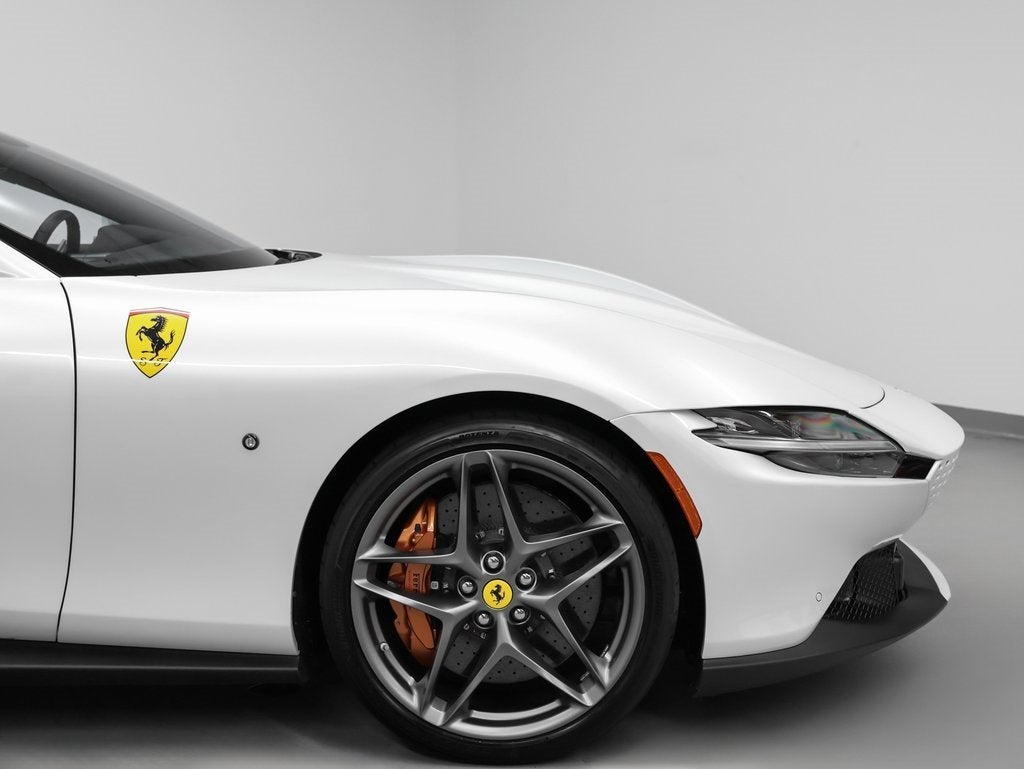2024 Ferrari Roma Spider Base