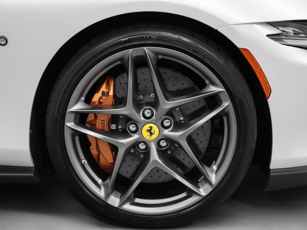 2024 Ferrari Roma Spider Base
