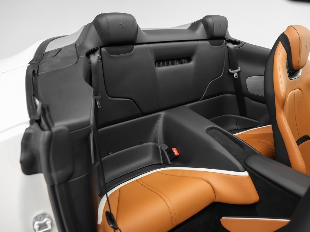 2024 Ferrari Roma Spider Base