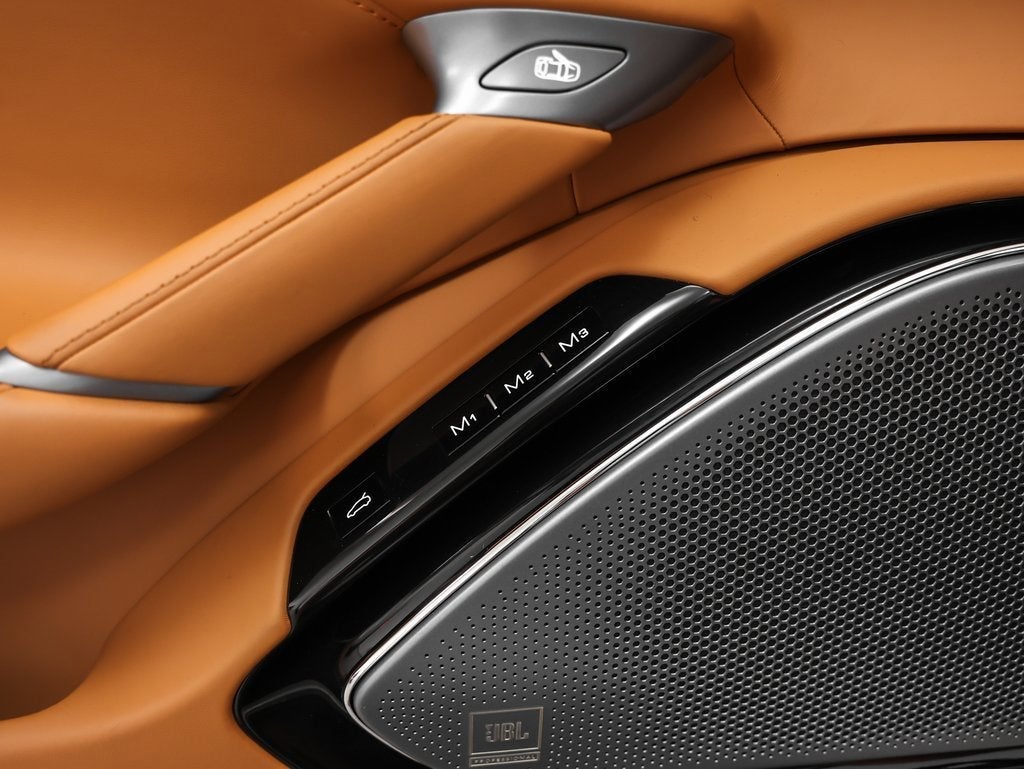 2024 Ferrari Roma Spider Base