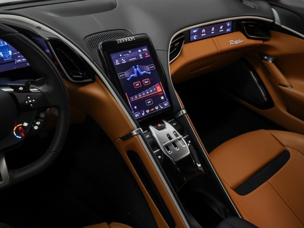 2024 Ferrari Roma Spider Base