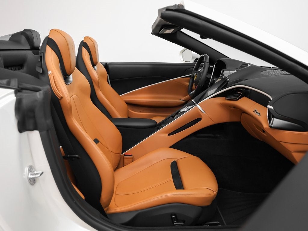 2024 Ferrari Roma Spider Base