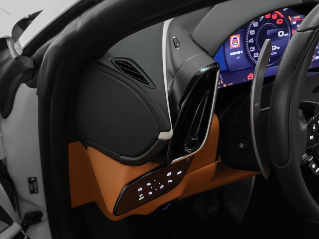 2024 Ferrari Roma Spider Base