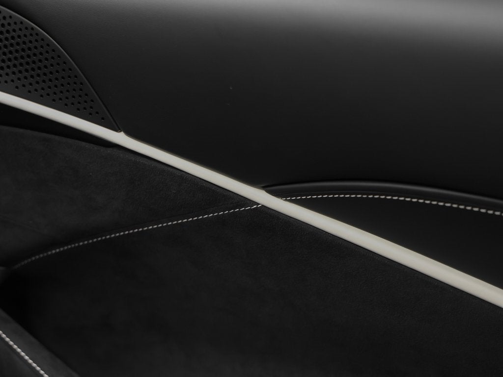 2024 Ferrari Roma Spider Base