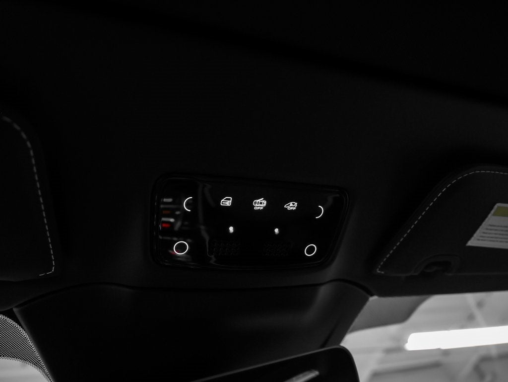 2024 Ferrari Roma Spider Base