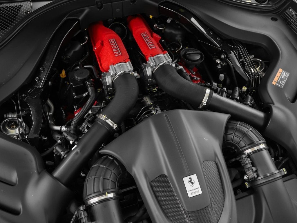 2025 Ferrari Roma Spider Base