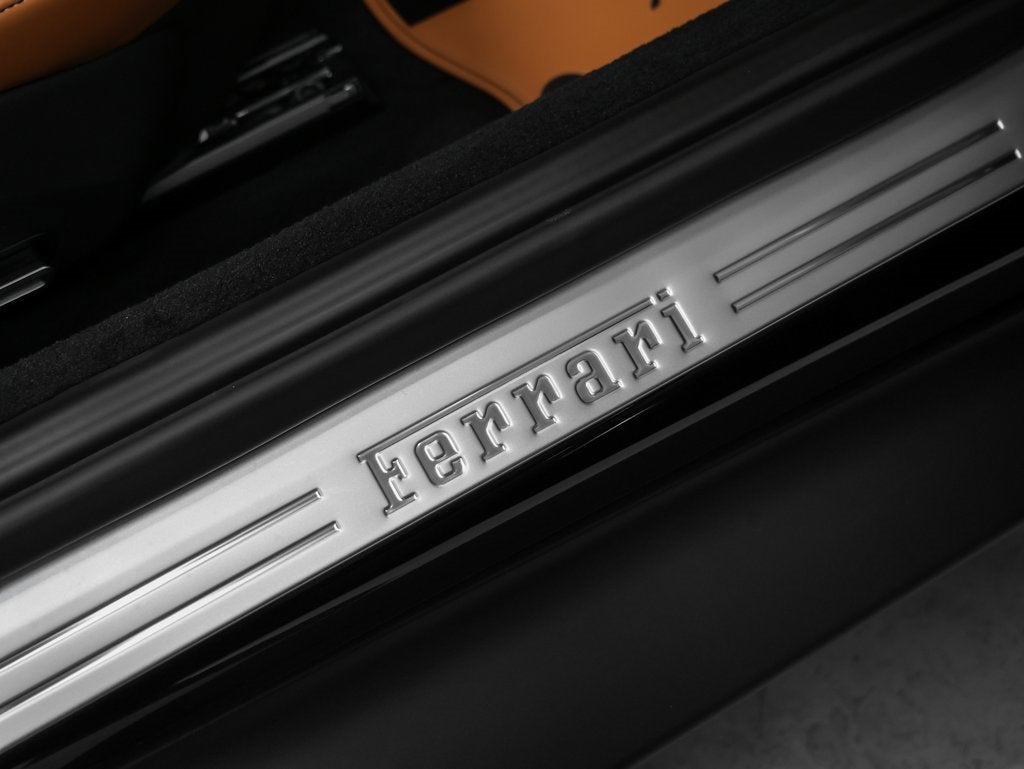 2025 Ferrari Roma Spider Base