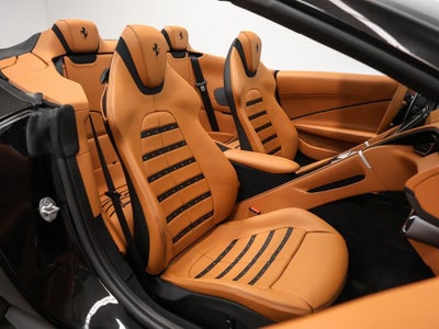 2025 Ferrari Roma Spider Base