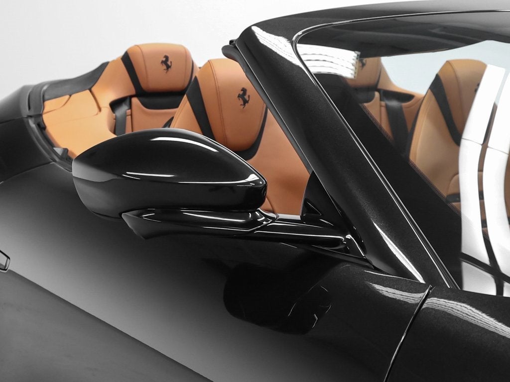 2025 Ferrari Roma Spider Base