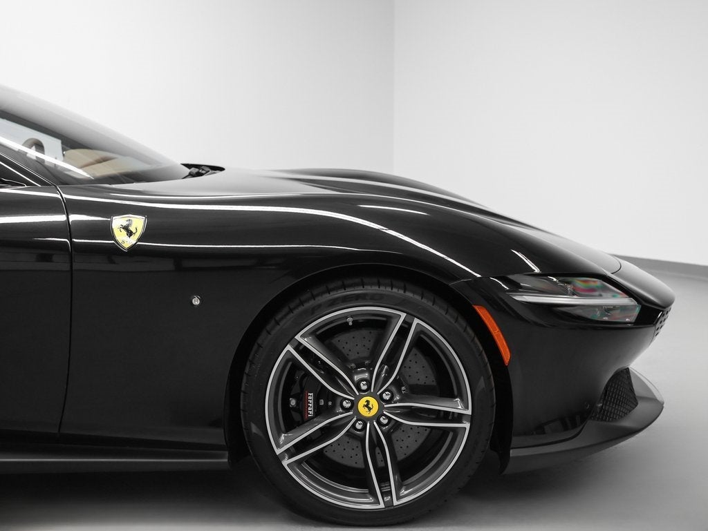 2025 Ferrari Roma Spider Base