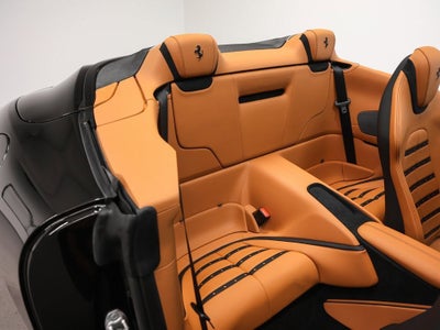 2025 Ferrari Roma Spider Base