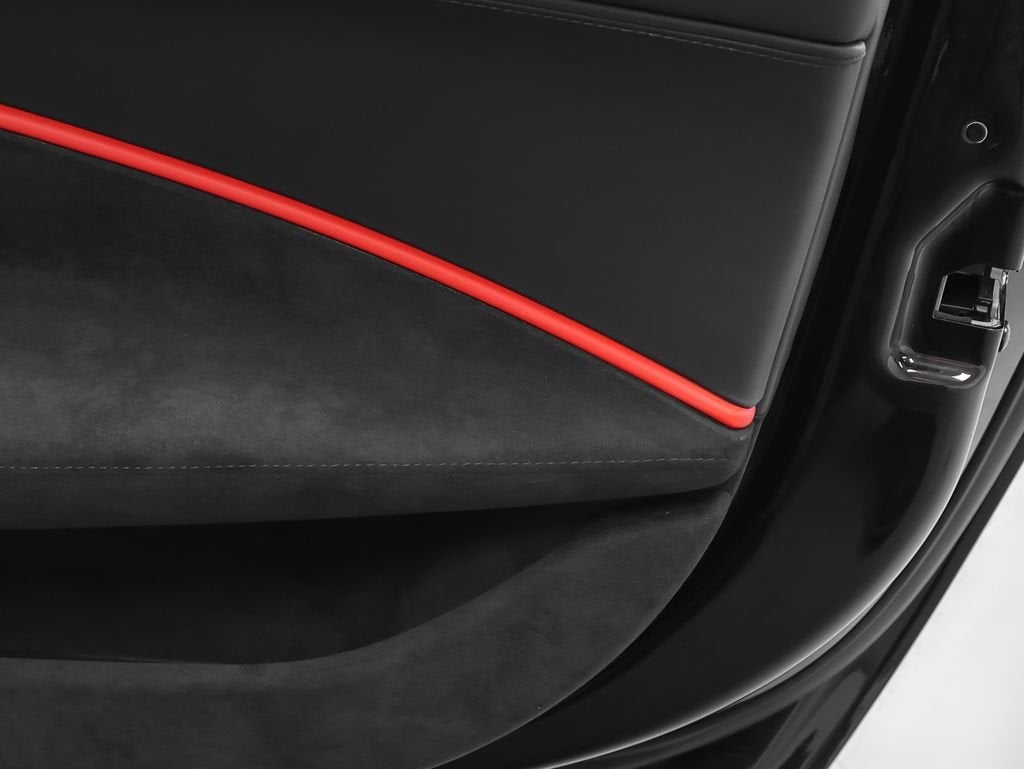 2025 Ferrari Roma Spider Base
