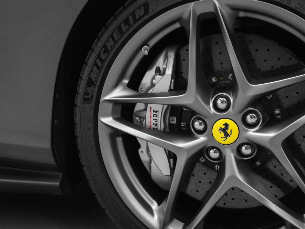 2024 Ferrari Roma Spider Base