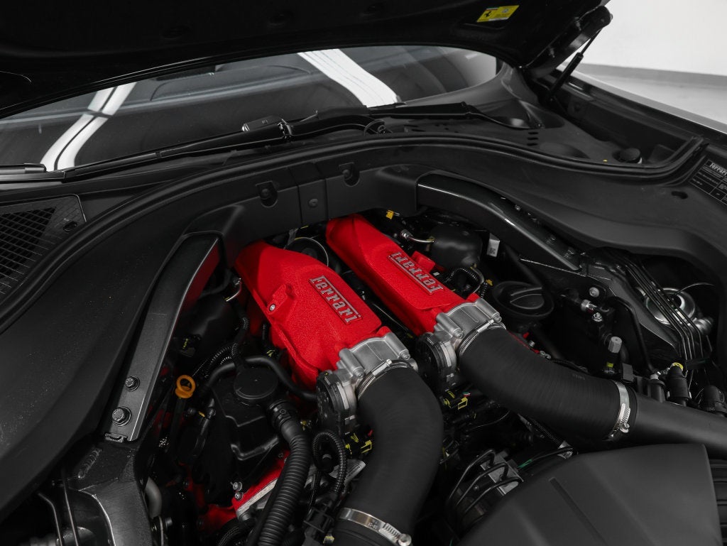 2024 Ferrari Roma Spider Base