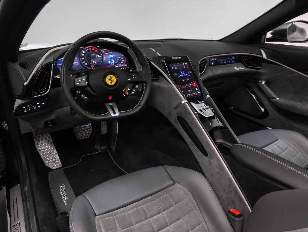 2024 Ferrari Roma Spider Base