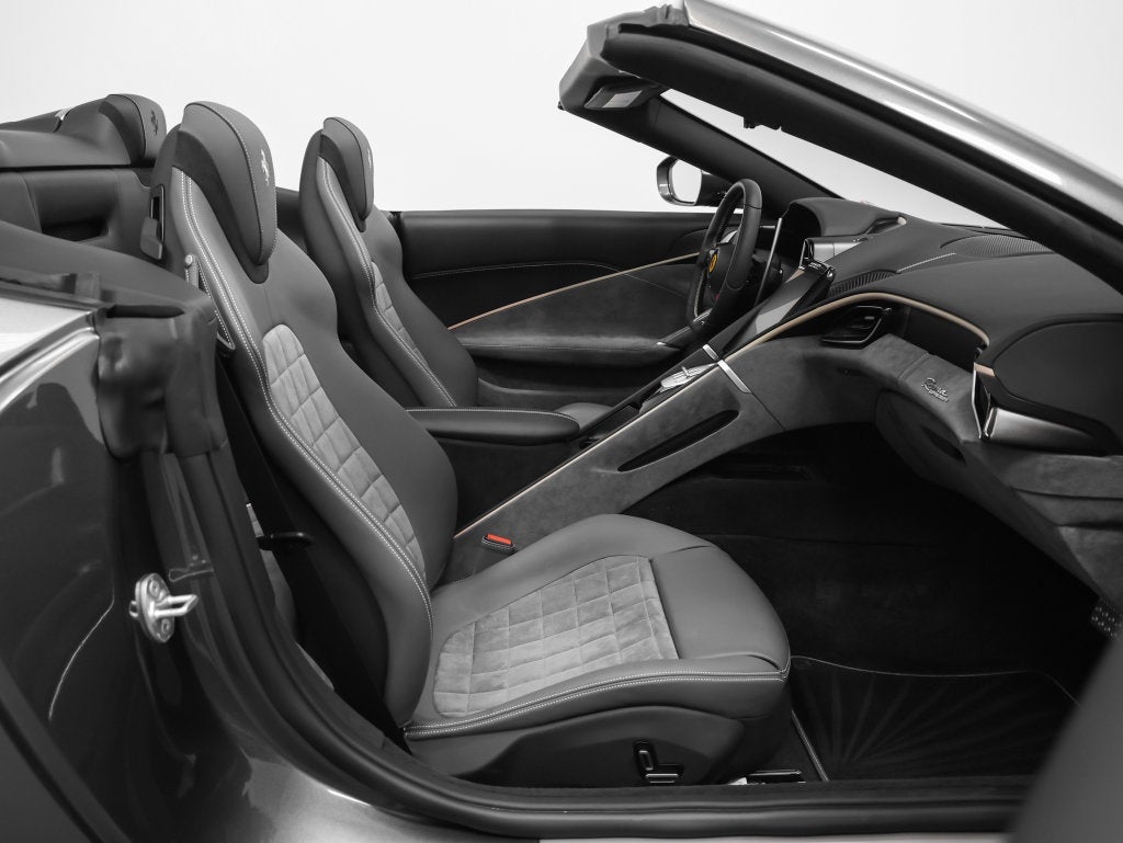 2024 Ferrari Roma Spider Base