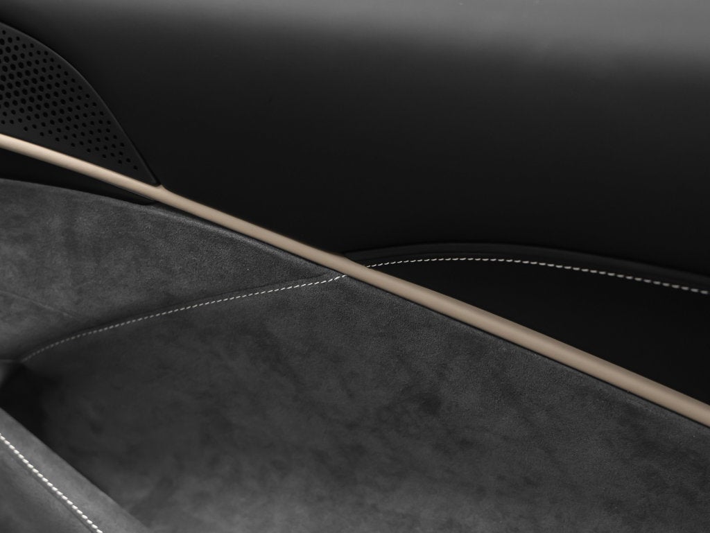 2024 Ferrari Roma Spider Base