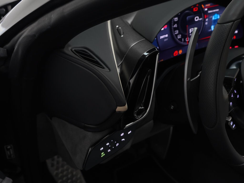 2024 Ferrari Roma Spider Base