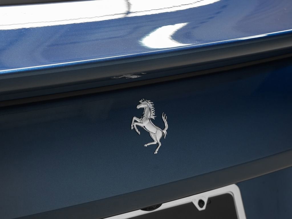 2025 Ferrari Roma Spider Base