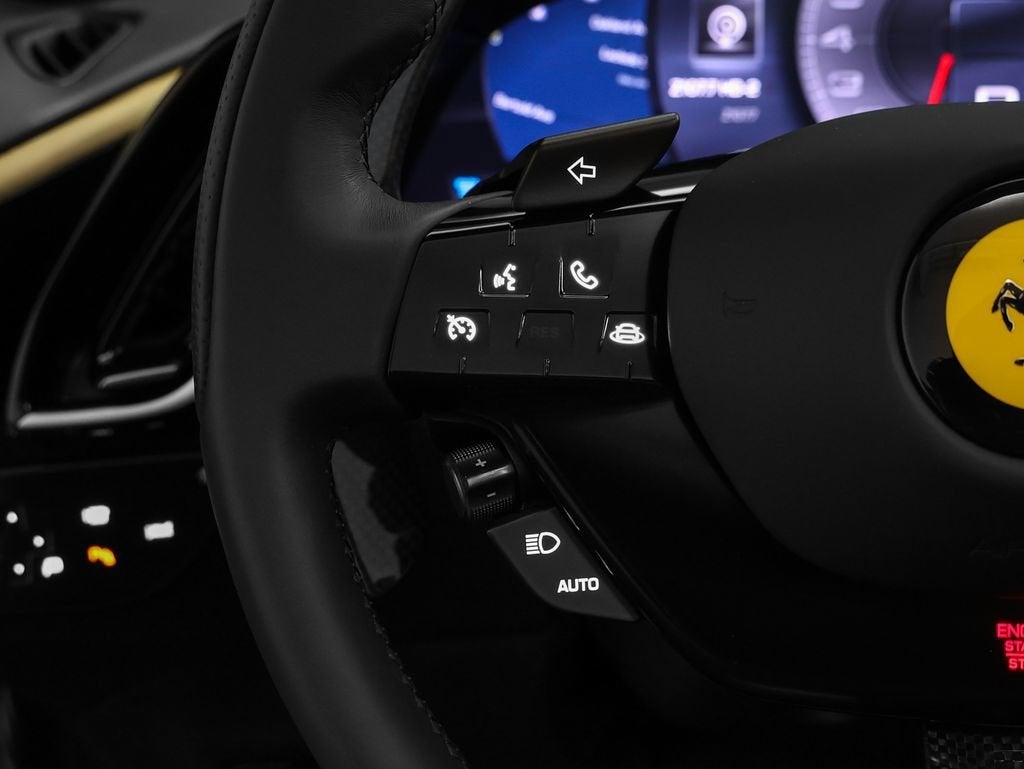 2025 Ferrari Roma Spider Base