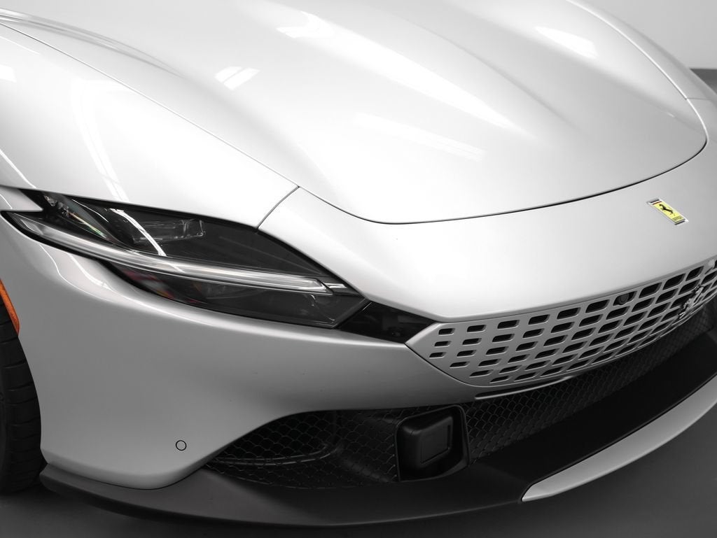 2025 Ferrari Roma Spider Base