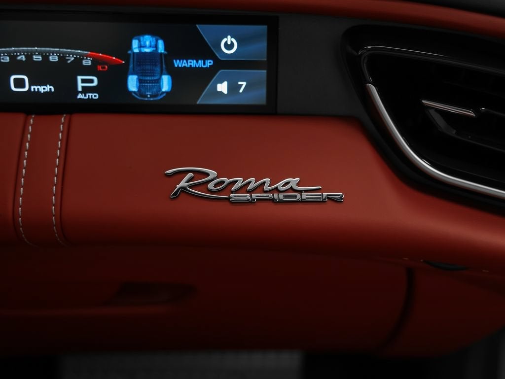 2025 Ferrari Roma Spider Base