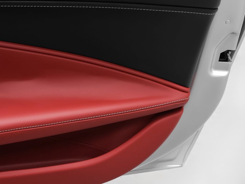 2025 Ferrari Roma Spider Base