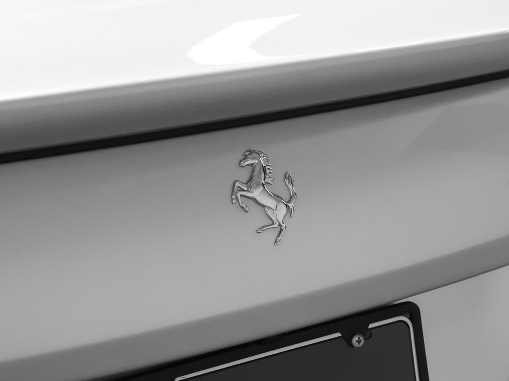 2025 Ferrari Roma Spider Base