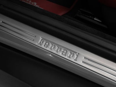 2025 Ferrari Roma Spider Base