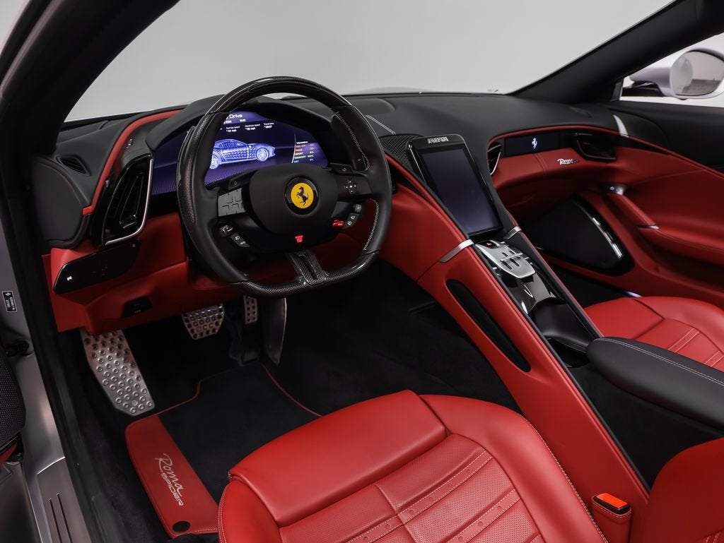 2025 Ferrari Roma Spider Base