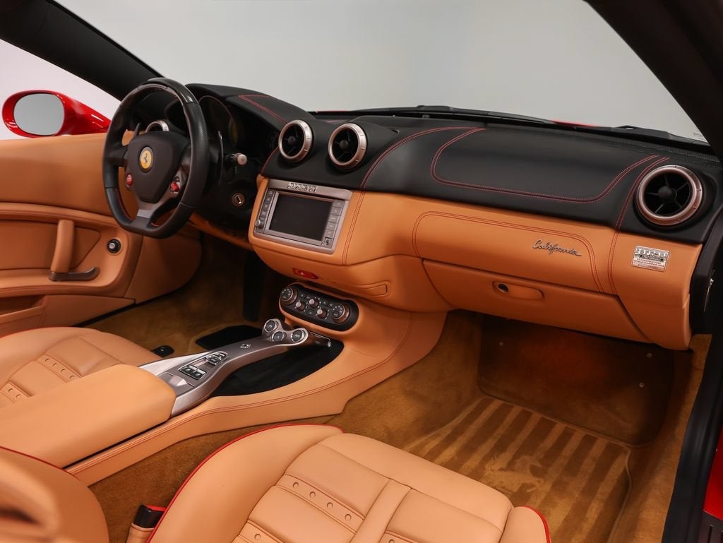 2010 Ferrari California Base