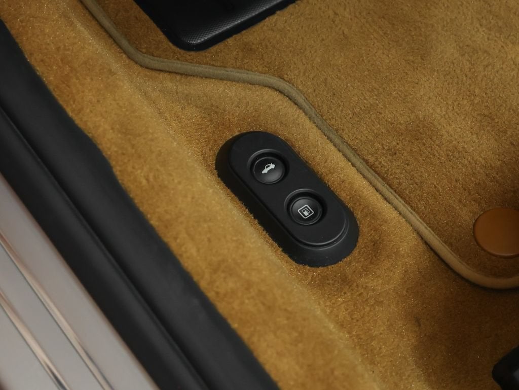 2010 Ferrari California Base