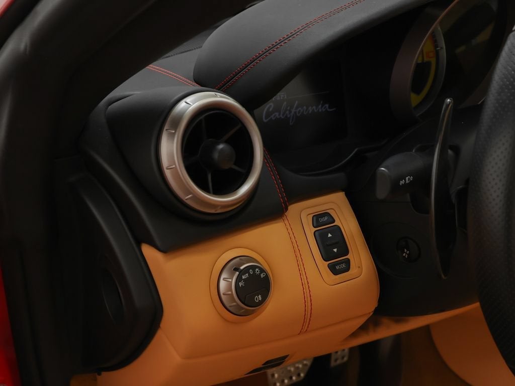 2010 Ferrari California Base