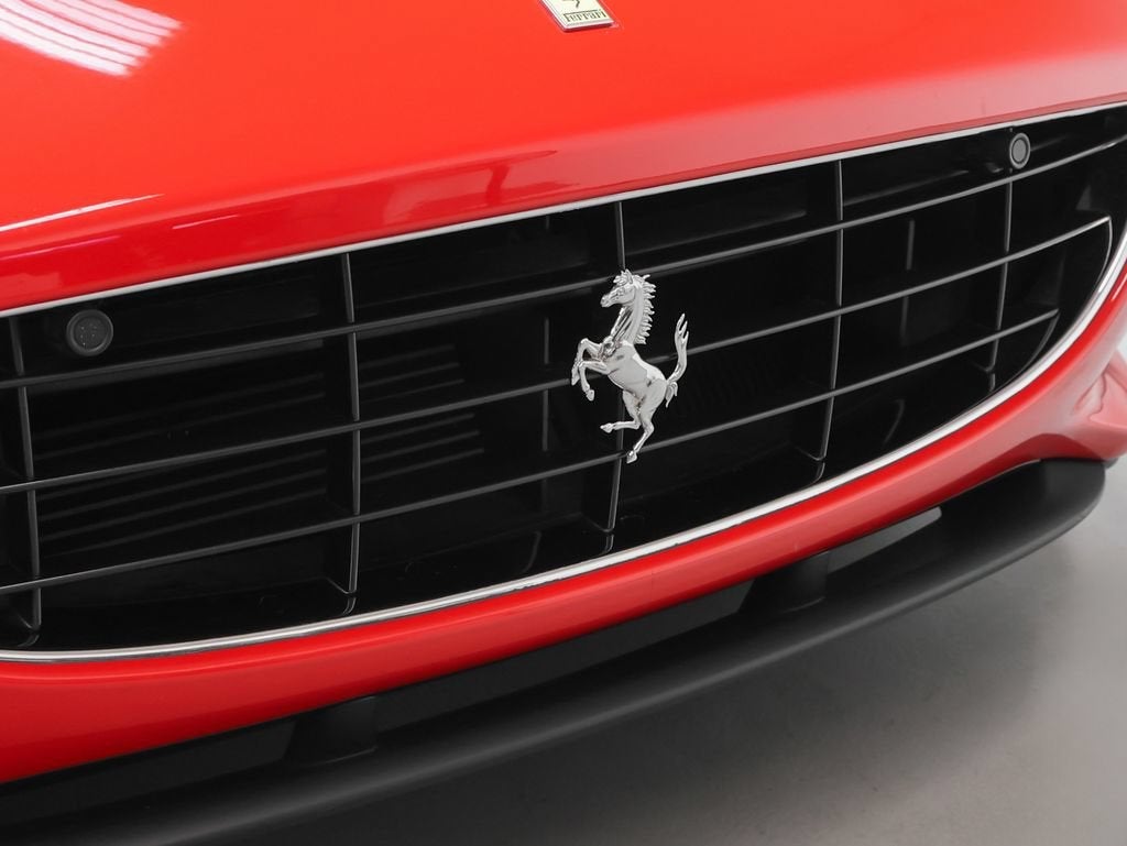 2010 Ferrari California Base